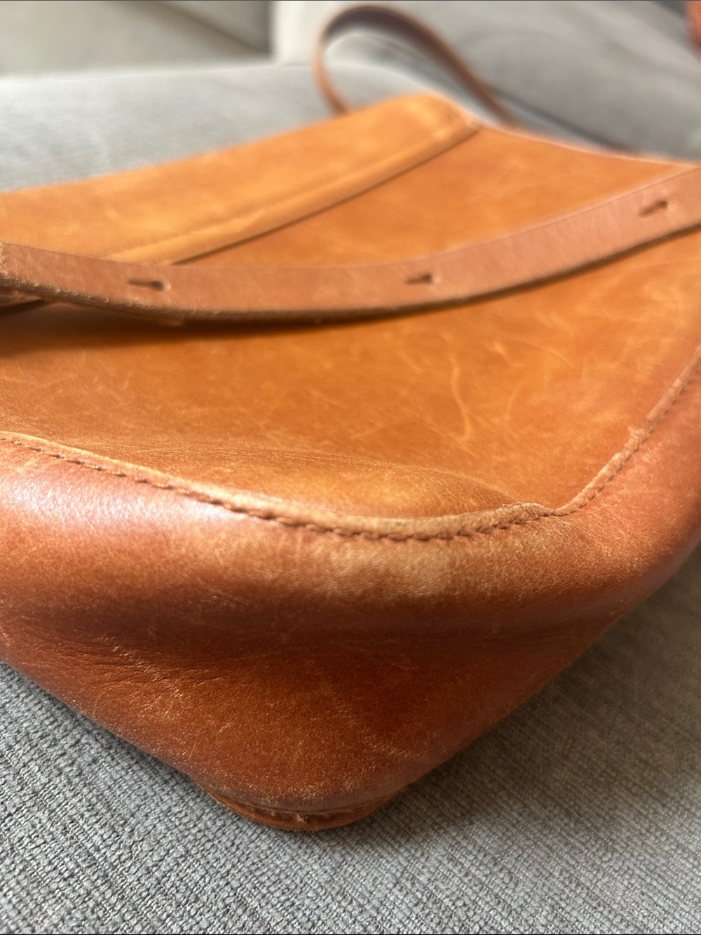 $15 in a bundle Madewell Transport Flap Bag English Saddle leather - Picture 13 of 14